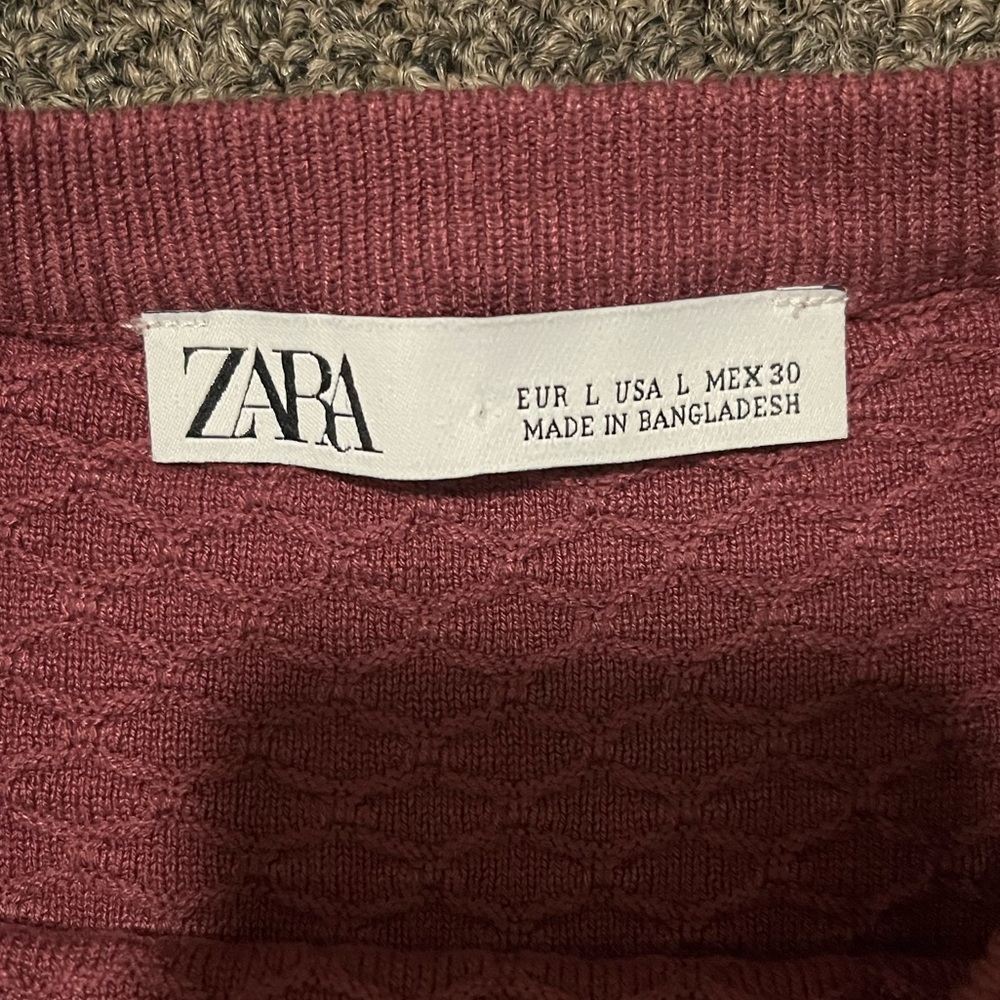 Zara Long Sleeve - Picture 3 of 3